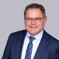 Dr. Uwe Simon